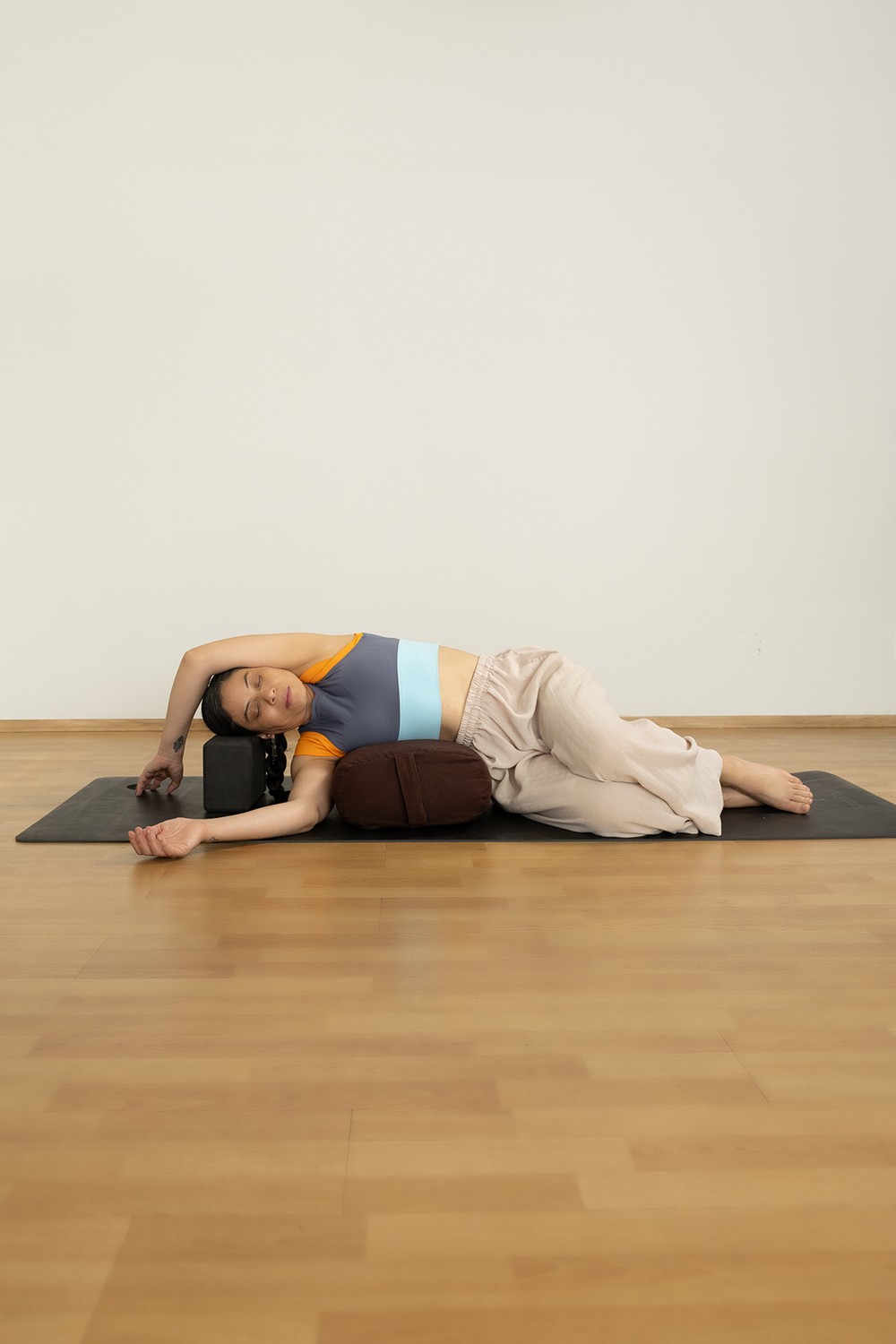 02_Yoga_Restaurativo_Kurunta_Yoga_CDMX_Web_Clases