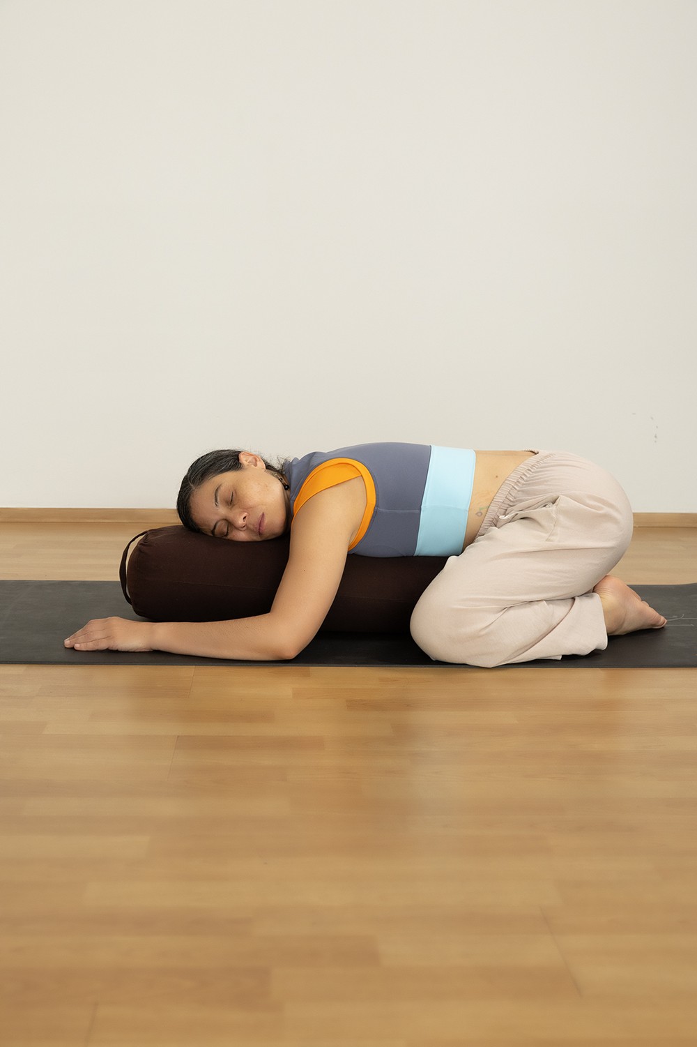 03_Yoga_Restaurativo_Kurunta_Yoga_CDMX_Web_Clases